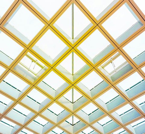 Auditoría estratégica e infraestructura visual para empresas.